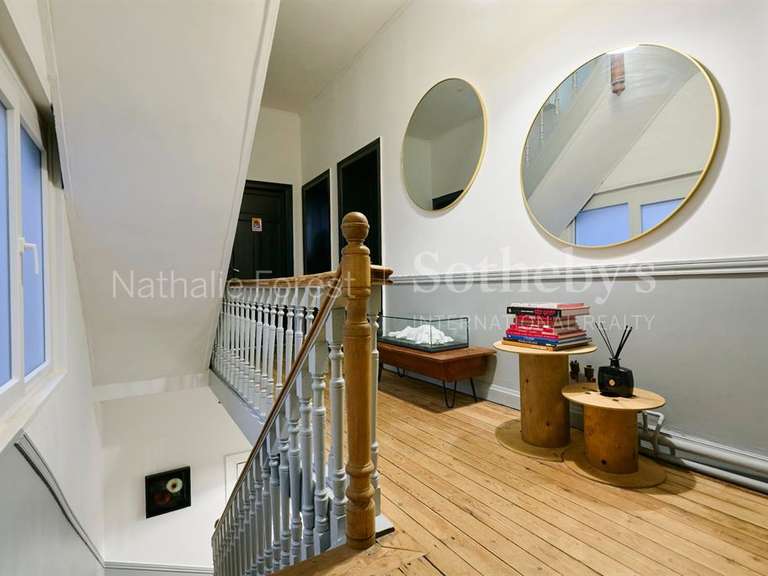 Maison Roubaix - 7 chambres - 351m²