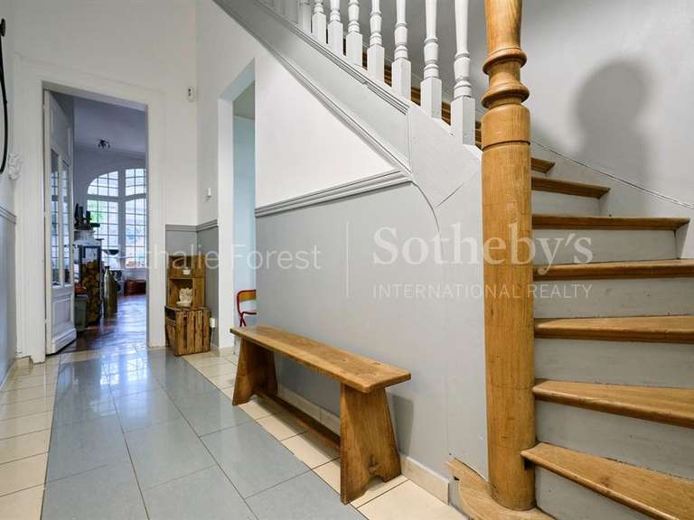 Maison Roubaix - 7 chambres - 351m²