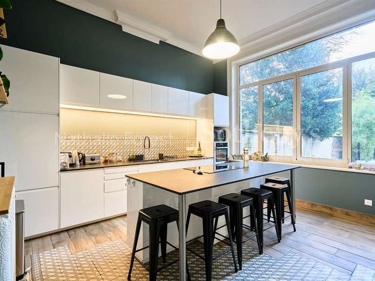 Maison Roubaix - 7 chambres - 351m²