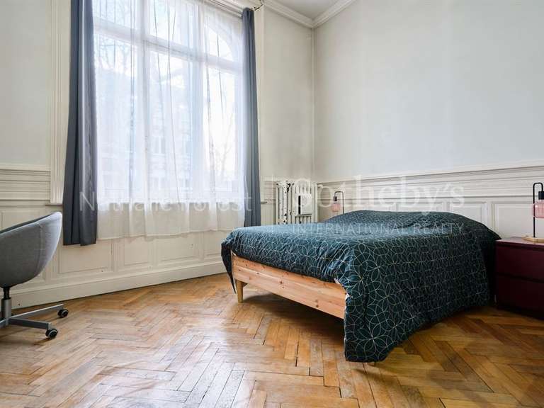 Maison Roubaix - 7 chambres - 351m²