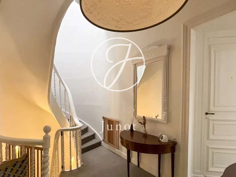 Maison Roubaix - 6 chambres - 272m²