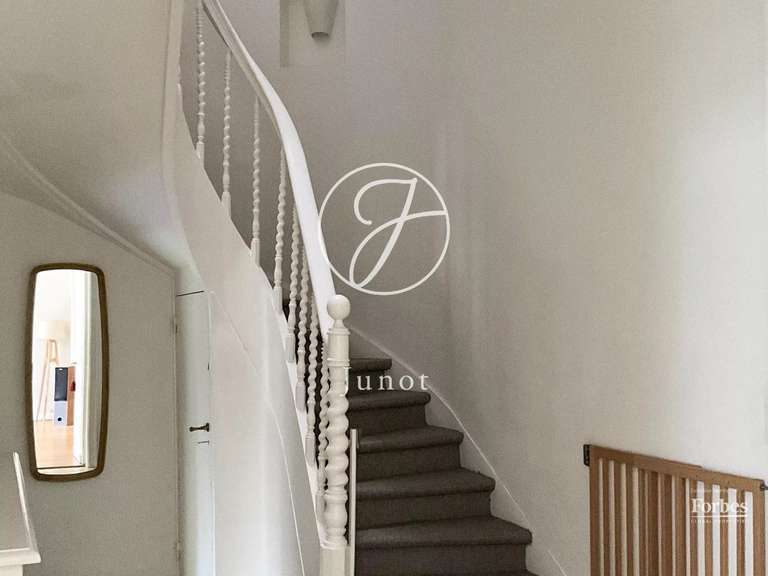 Maison Roubaix - 6 chambres - 272m²