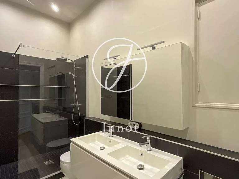 Maison Roubaix - 6 chambres - 272m²