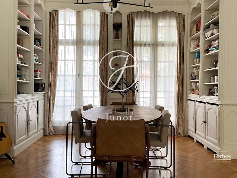 Maison Roubaix - 5 chambres - 438m²