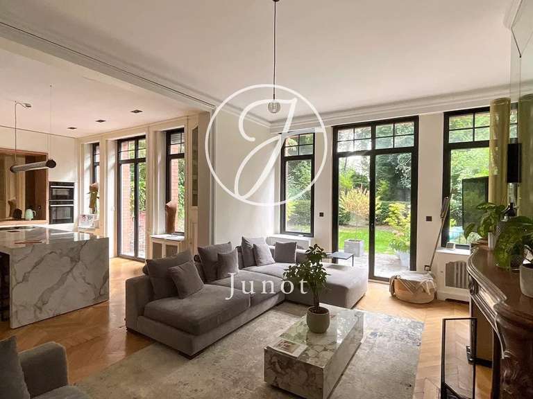 Maison Roubaix - 5 chambres - 438m²