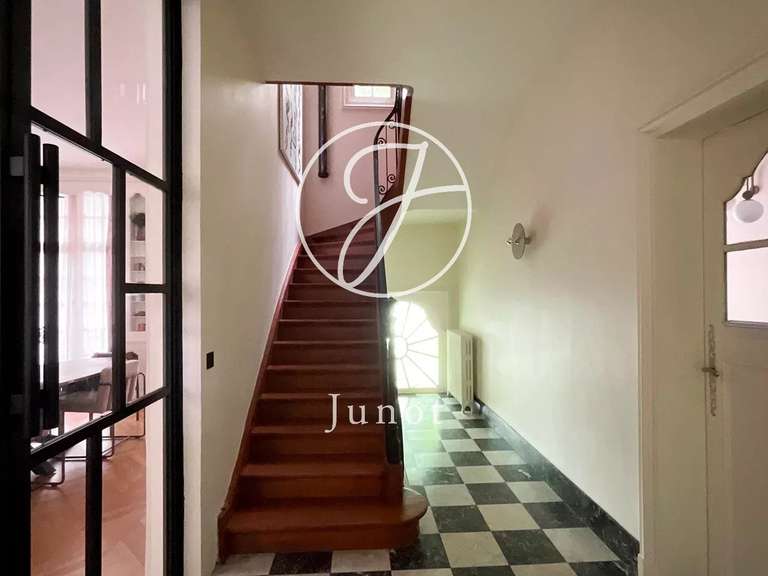 Maison Roubaix - 5 chambres - 438m²