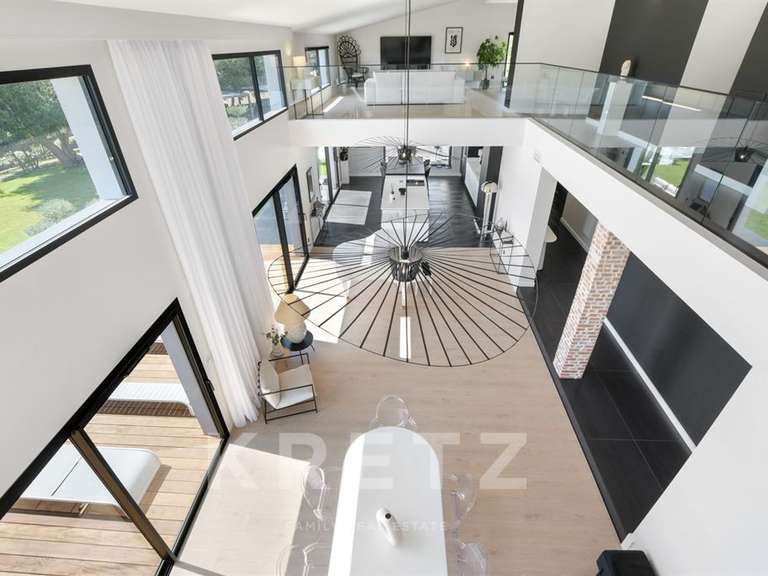 Maison Rouffiac-Tolosan - 6 chambres - 365m²