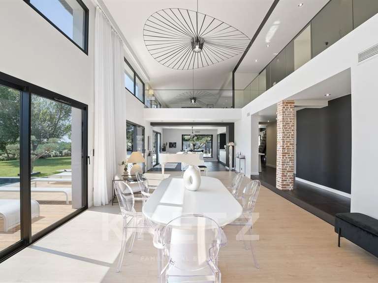 Maison Rouffiac-Tolosan - 6 chambres - 365m²