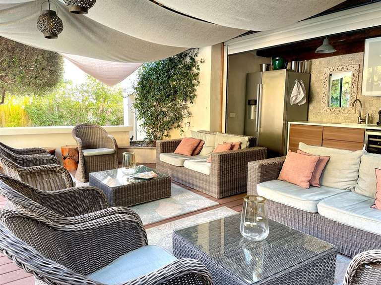 Maison Roujan - 11 chambres - 615m²