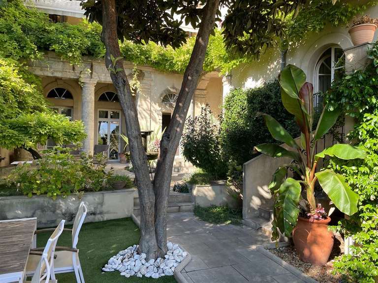 House Roujan - 11 bedrooms - 615m²