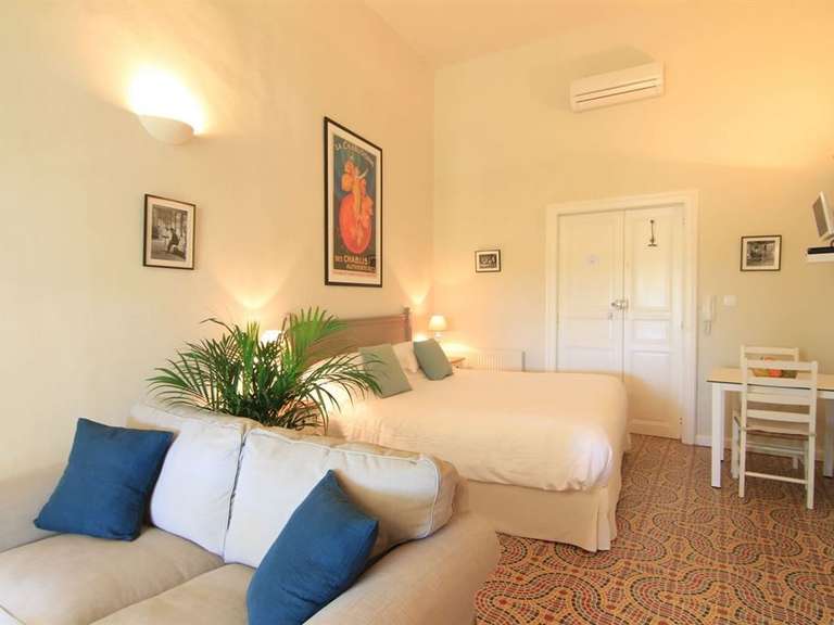 House Roujan - 11 bedrooms - 615m²