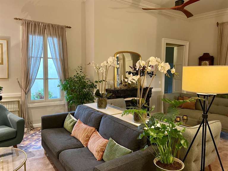 Maison Roujan - 11 chambres - 615m²