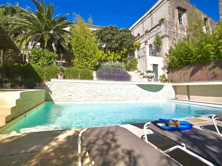 Maison Roujan - 11 chambres - 615m²