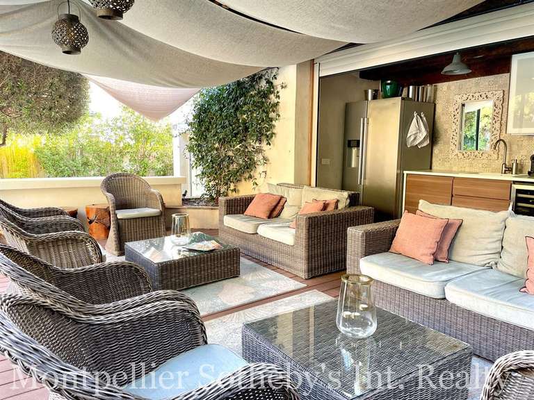 Maison Roujan - 11 chambres - 615m²