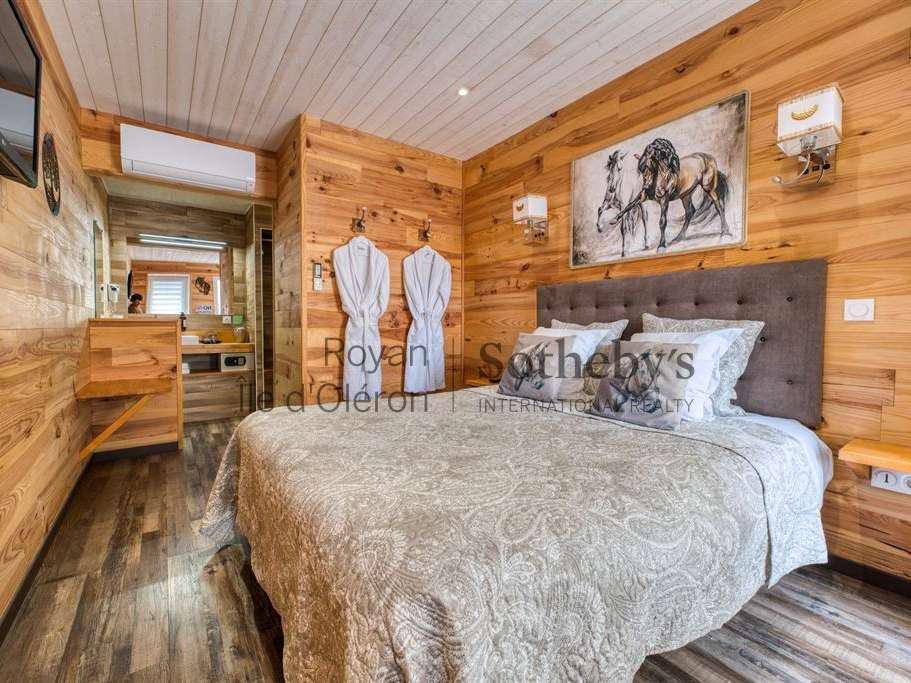 Maison Roullet-Saint-Estèphe