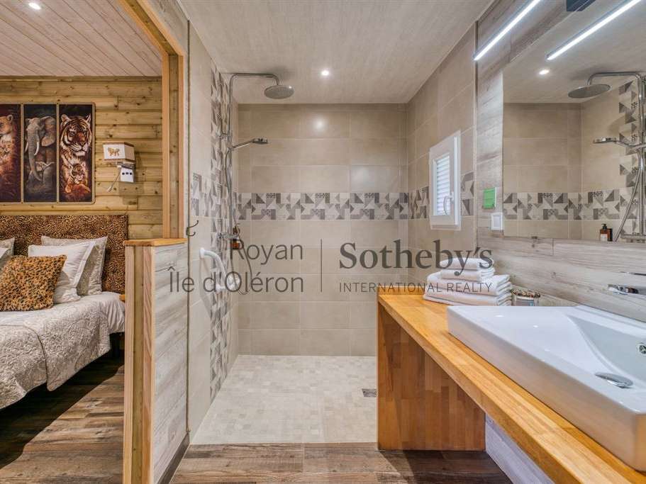 Maison Roullet-Saint-Estèphe