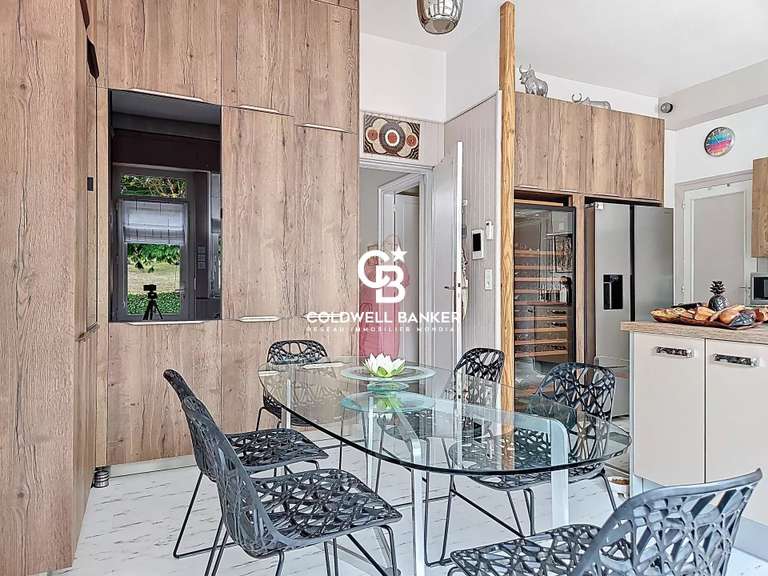 Maison Roullet-Saint-Estèphe - 5 chambres - 506m²