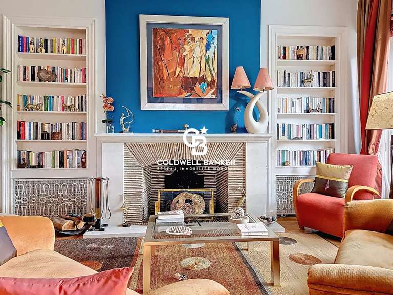 Maison Roullet-Saint-Estèphe - 5 chambres - 506m²