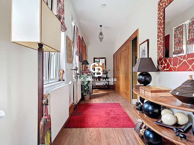 Maison Roullet-Saint-Estèphe - 5 chambres - 506m²