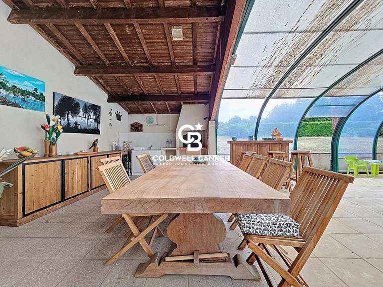 Maison Roullet-Saint-Estèphe - 5 chambres - 506m²