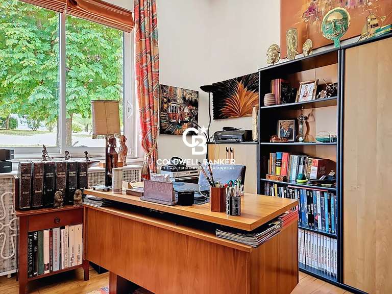 Maison Roullet-Saint-Estèphe - 5 chambres - 506m²