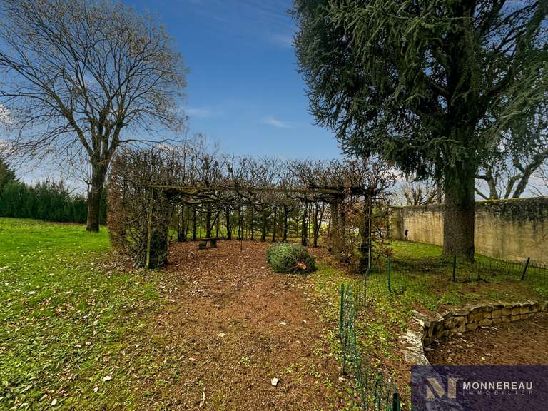 Maison Roullet-Saint-Estèphe - 7 chambres - 375m²