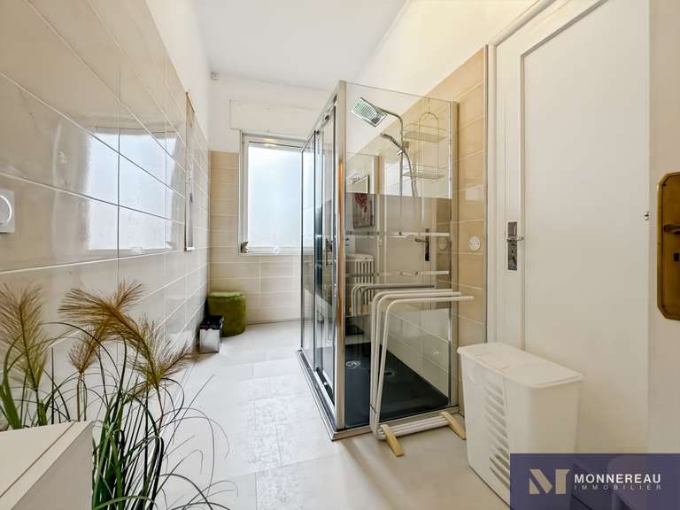 Maison Roullet-Saint-Estèphe - 7 chambres - 375m²