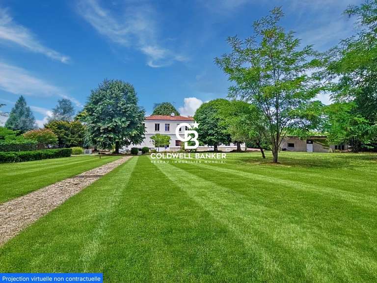 Maison Roullet-Saint-Estèphe - 5 chambres - 506m²