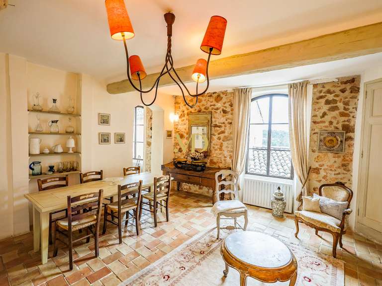 Maison Roussillon - 3 chambres - 212m²