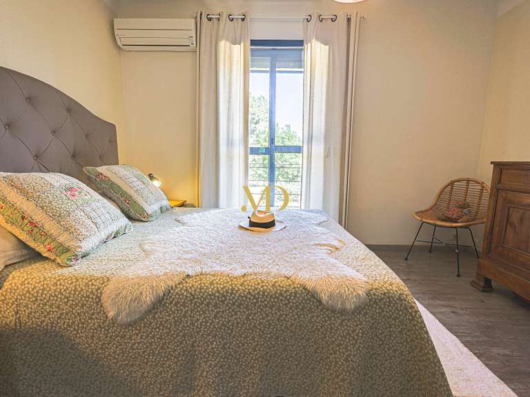 Maison Roussillon - 5 chambres - 215m²