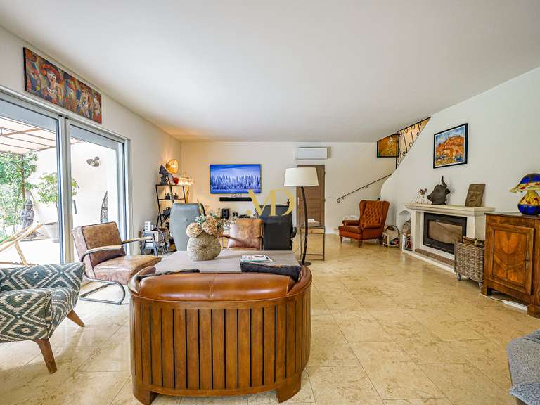 Maison Roussillon - 4 chambres - 220m²