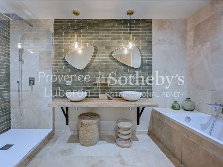 House Roussillon - 7 bedrooms - 600m²