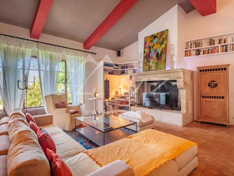 Maison Roussillon - 5 chambres - 220m²