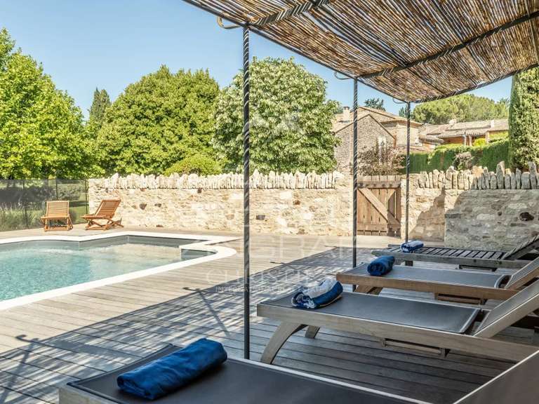 Maison Roussillon - 6 chambres - 250m²