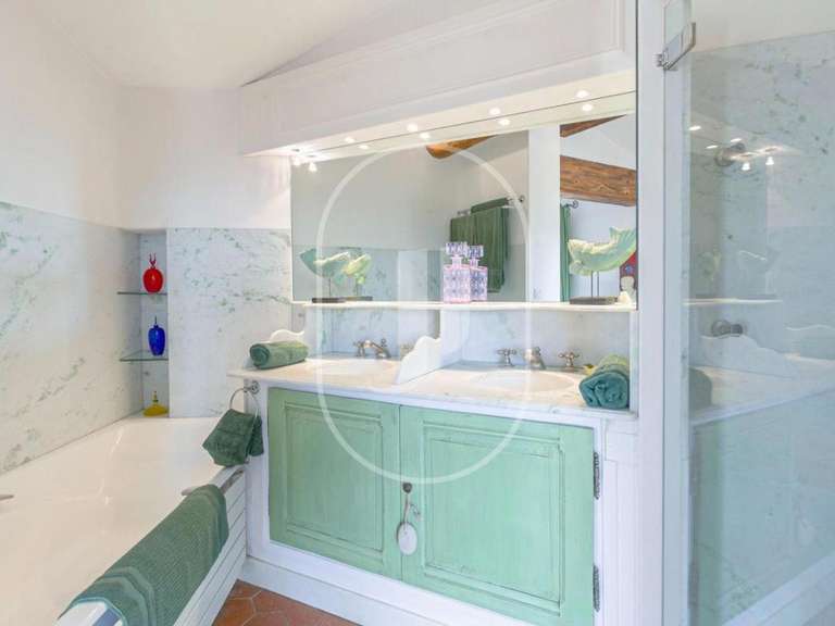 Maison Roussillon - 2 chambres - 132m²