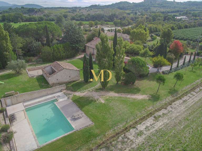 Maison Roussillon - 6 chambres - 256m²