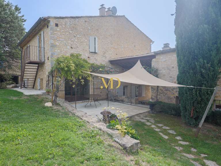 Maison Roussillon - 6 chambres - 256m²