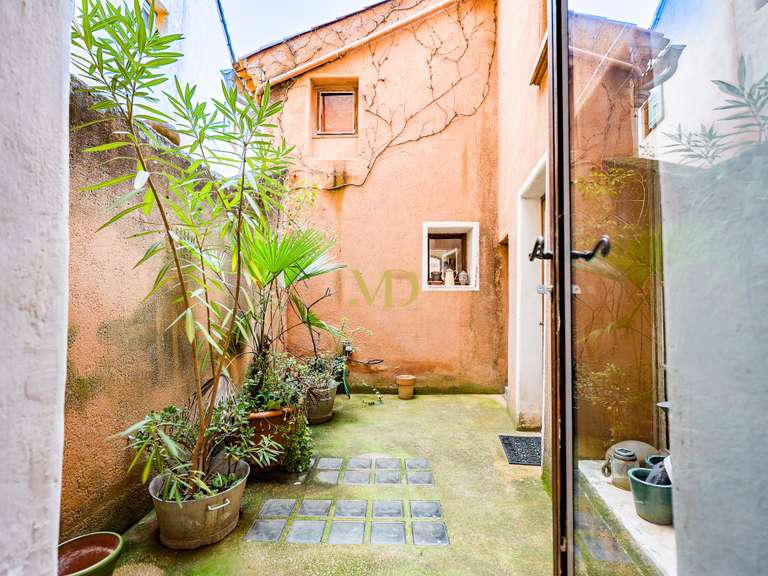 Maison Roussillon - 3 chambres - 212m²