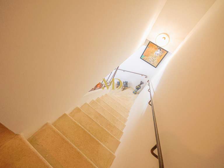 Maison Roussillon - 4 chambres - 220m²