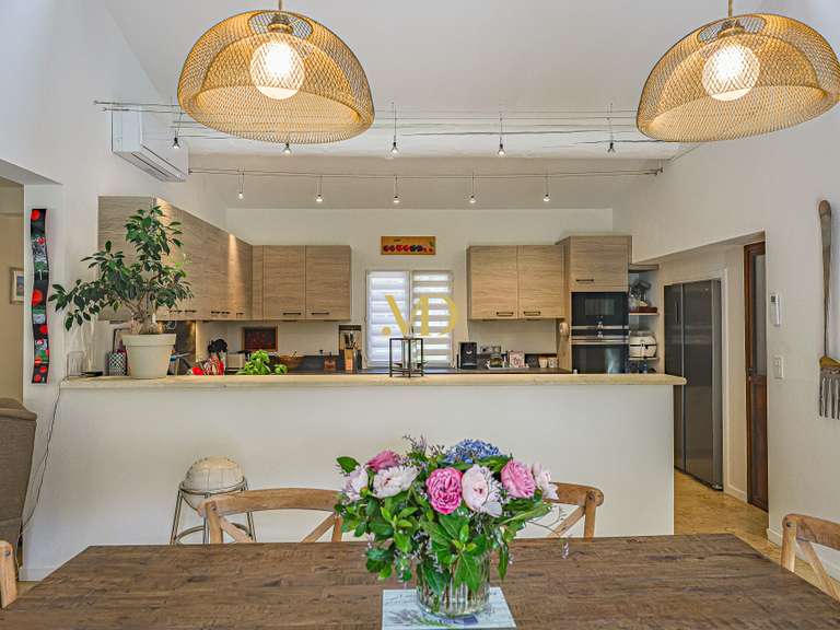 Maison Roussillon - 4 chambres - 220m²