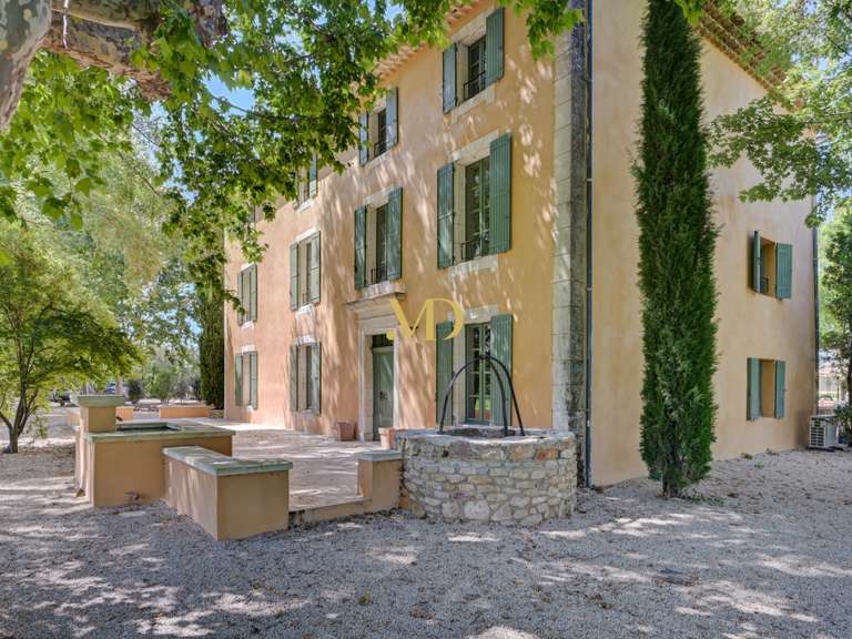 Maison Roussillon - 7 chambres - 600m²
