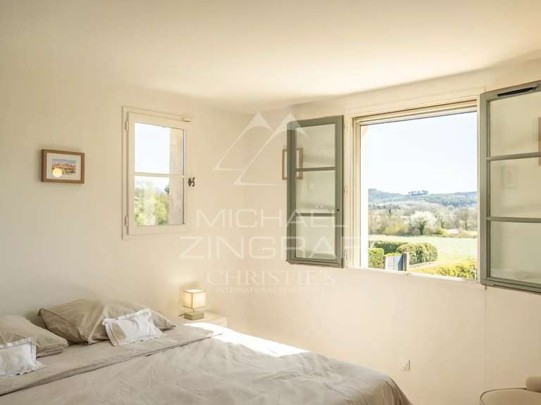 Maison Roussillon - 4 chambres - 120m²