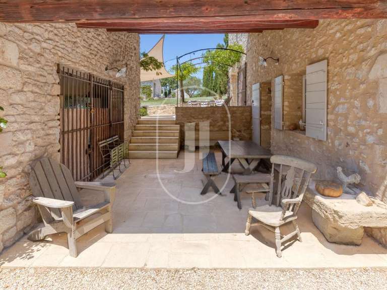 Maison Roussillon - 7 chambres - 270m²