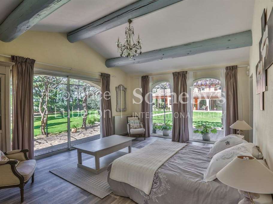 House Roussillon