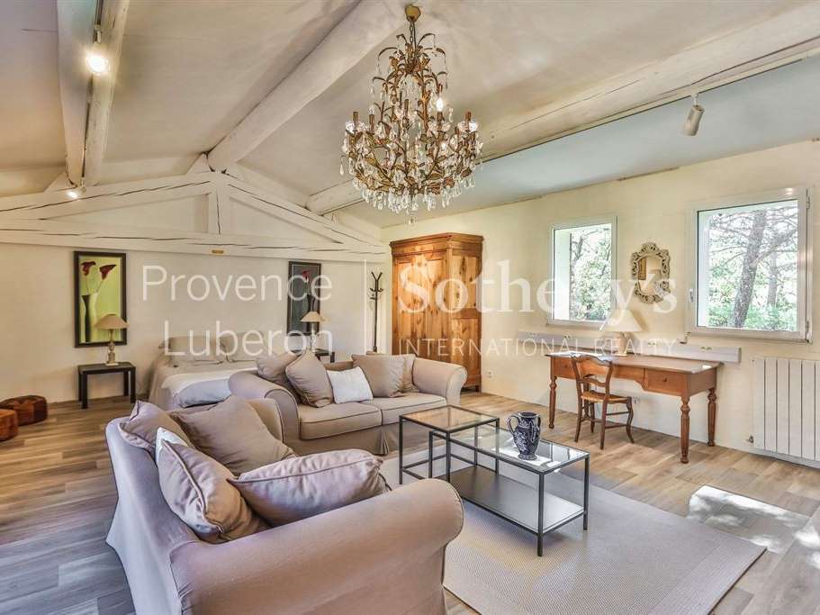 House Roussillon