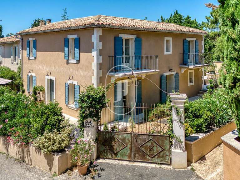 Maison Roussillon - 4 chambres - 150m²