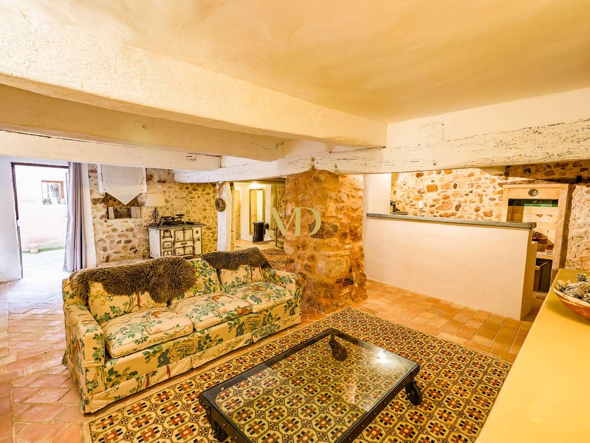 Maison Roussillon