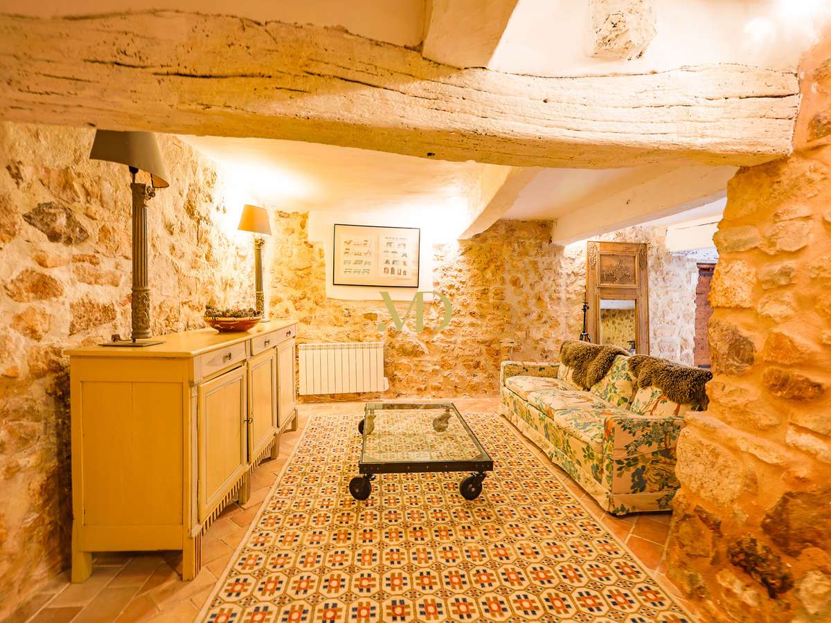 Maison Roussillon