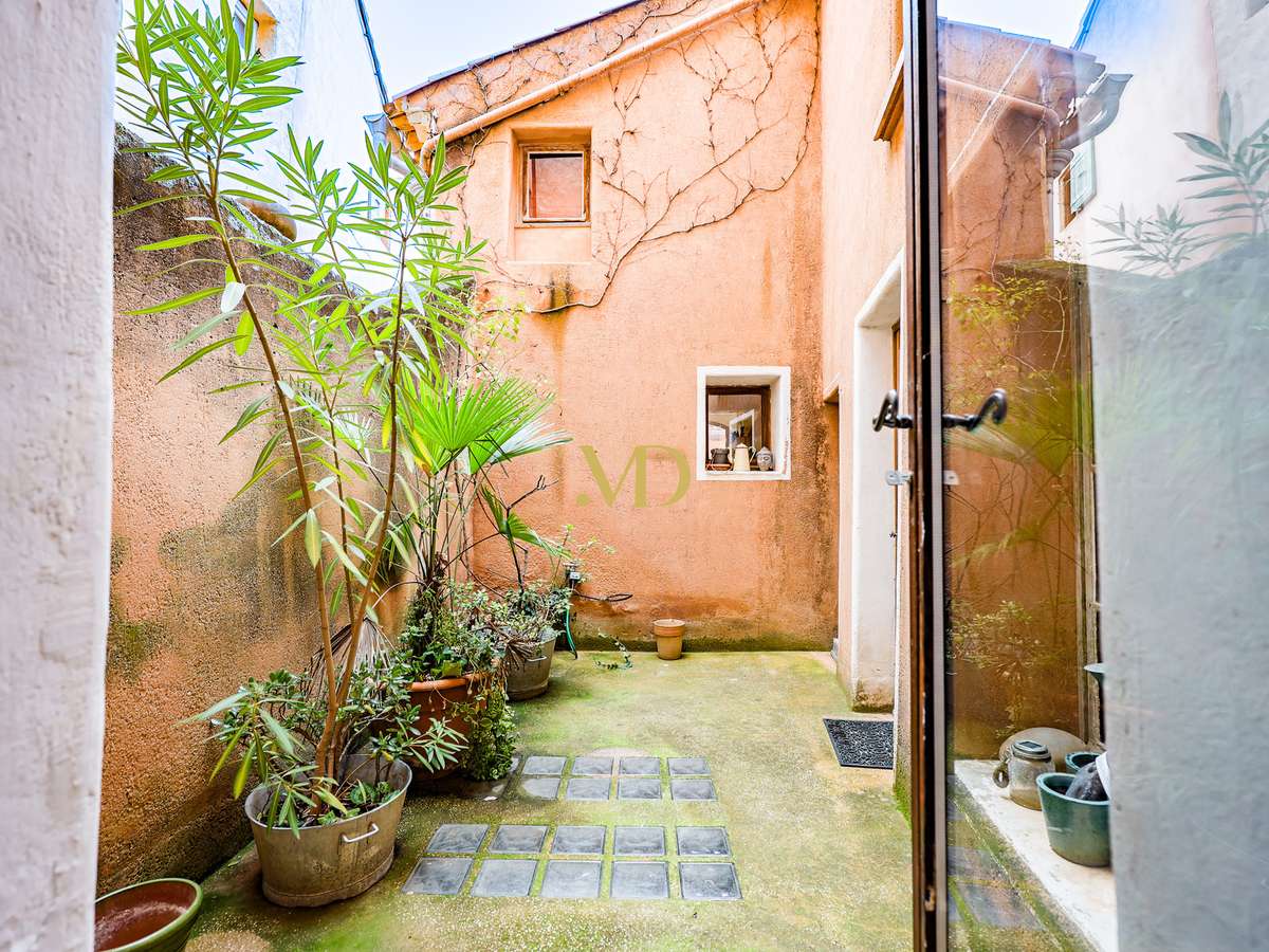 Maison Roussillon