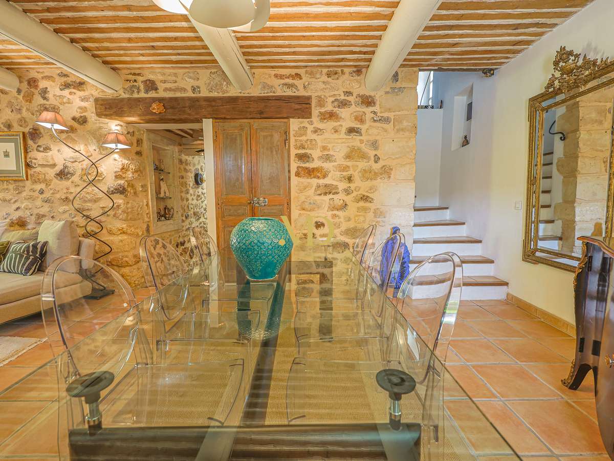 House Roussillon